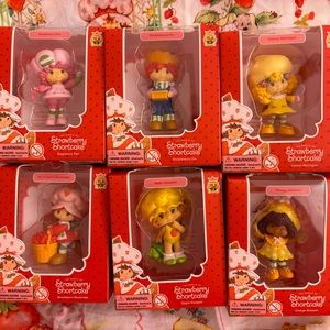 Strawberry shortcake mini figure set